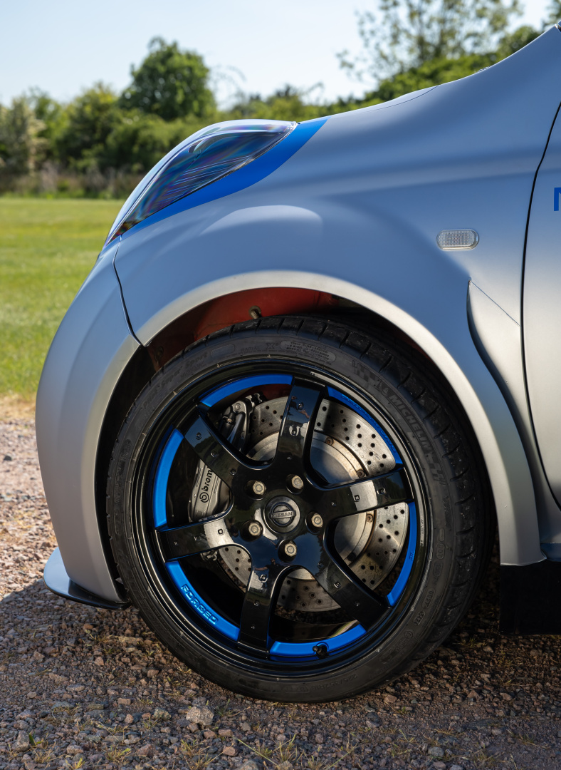 SMALL_Nissan_Micra_350SR_014